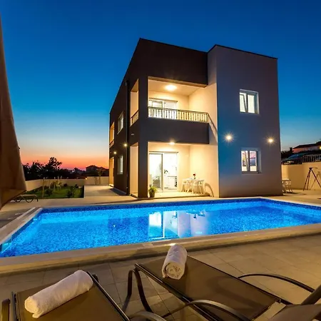 Apartament Zrno *
