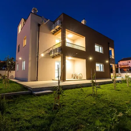 Apartament Zrno Rtina